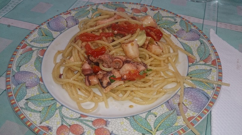 Spaghetti polpo e peperoncino